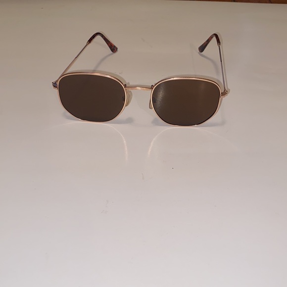 Geometric Sunglasses - Picture 2 of 5